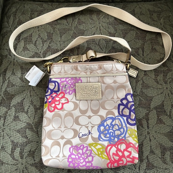 Coach crossbody small purse - Picture 1 of 3